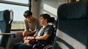Voyager en train avec accompagnateur : tout ce qu'il faut savoir